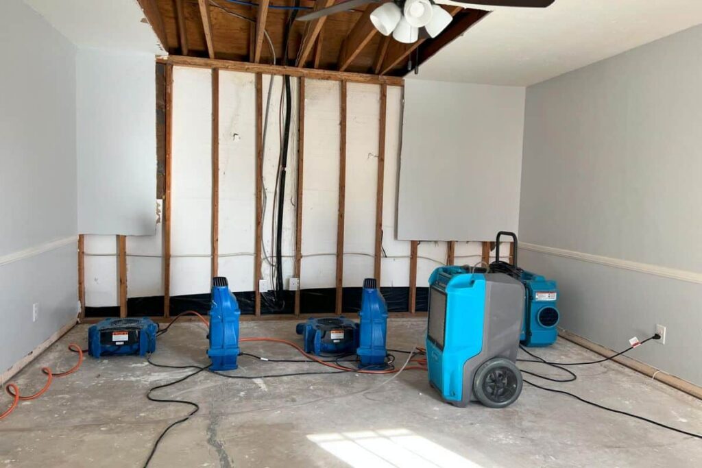 water damage restoration Indiapolis